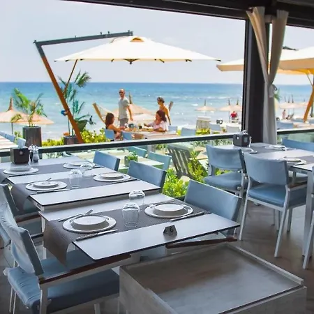 Apartment Luxury Four Seasons Life Sea Front 2+1