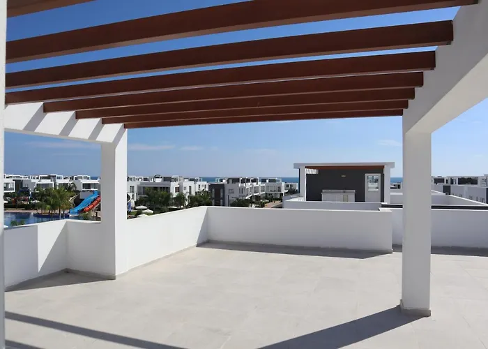 Luxury Four Seasons Life Sea Front 6-c Apartmán